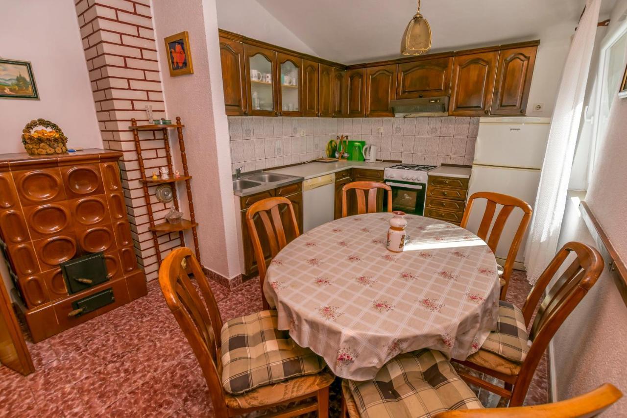 Apartments Olivera Рогозница Экстерьер фото