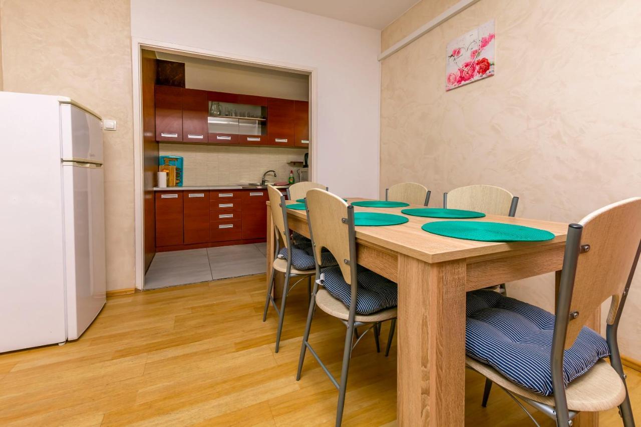 Apartments Olivera Рогозница Экстерьер фото