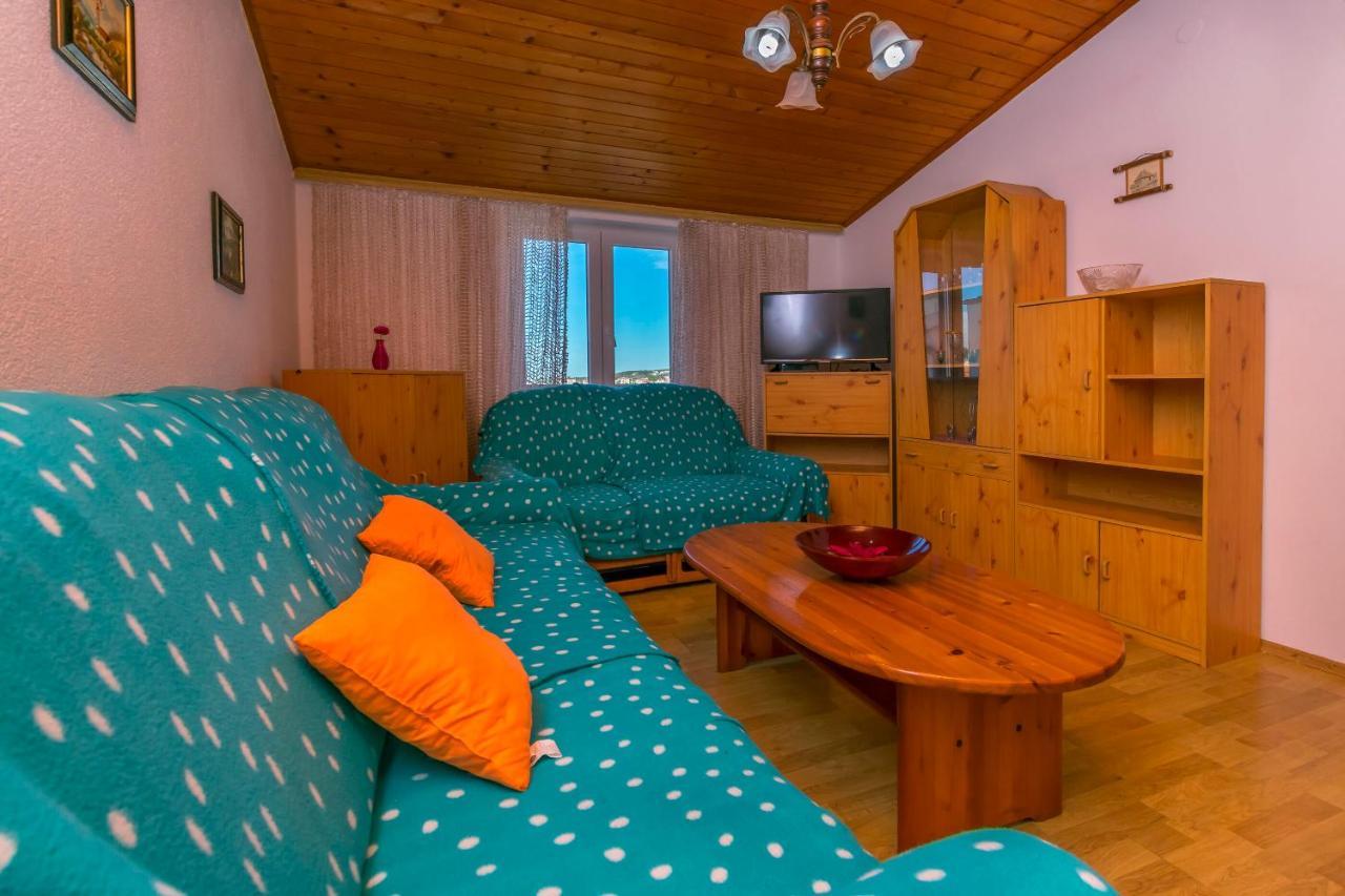 Apartments Olivera Рогозница Экстерьер фото