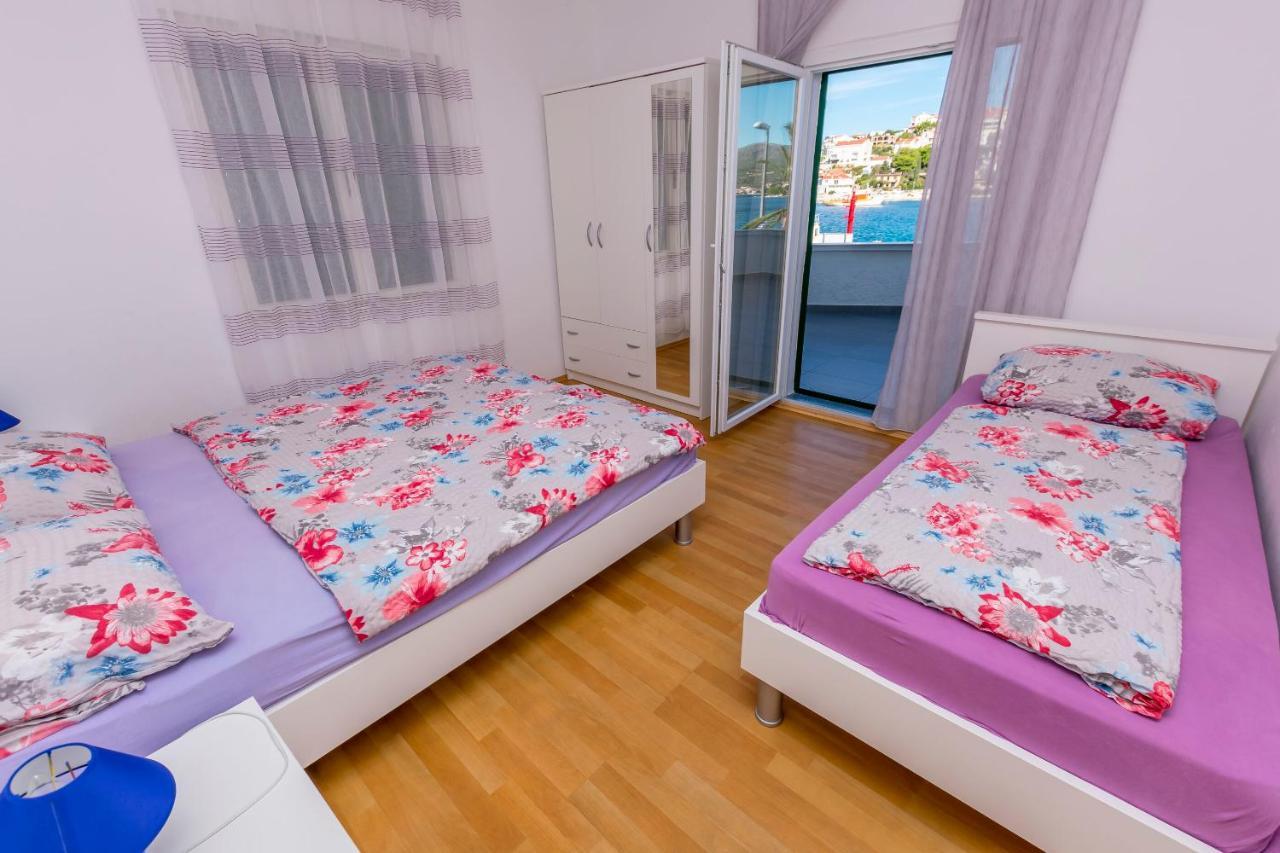 Apartments Olivera Рогозница Экстерьер фото