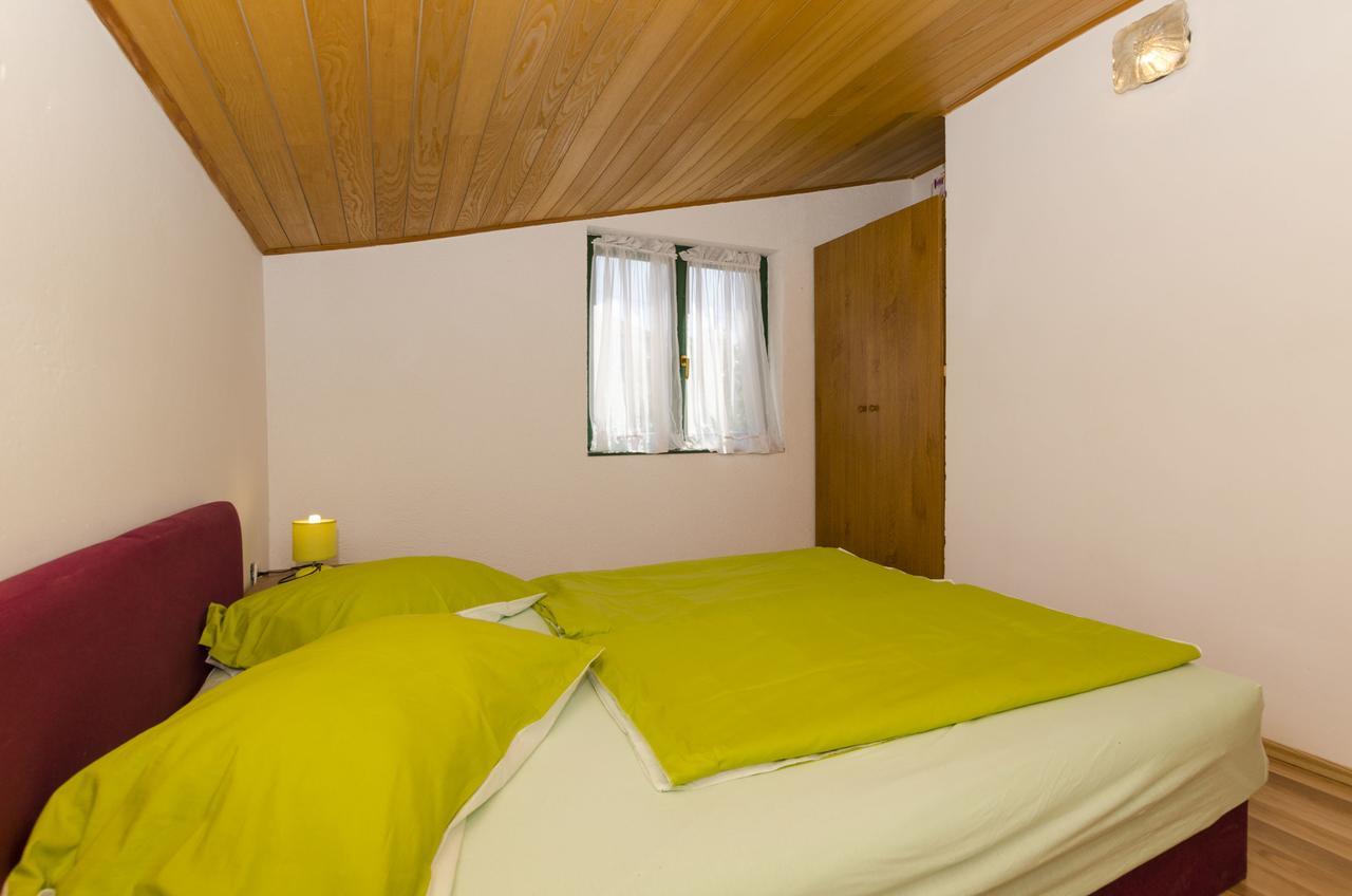 Apartments Olivera Рогозница Экстерьер фото