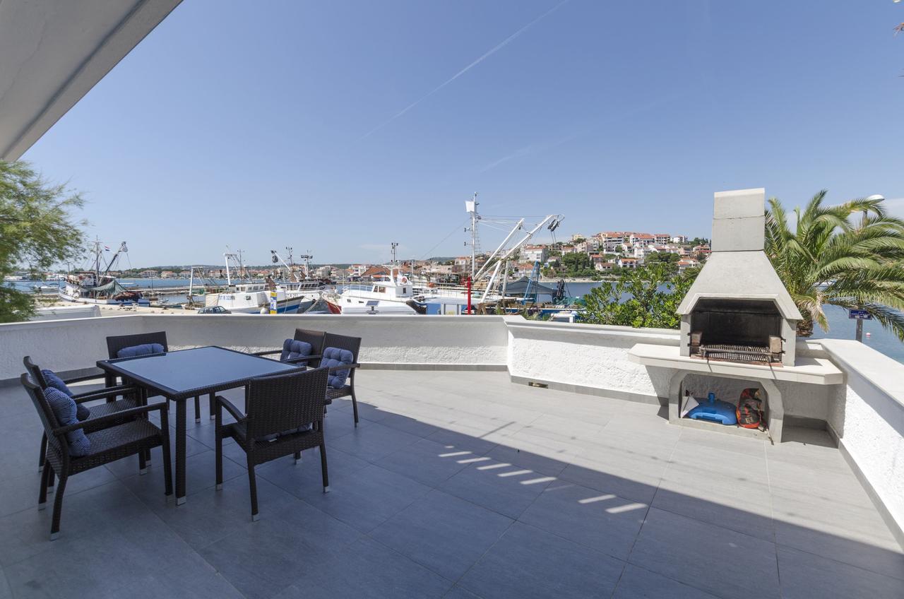 Apartments Olivera Рогозница Экстерьер фото