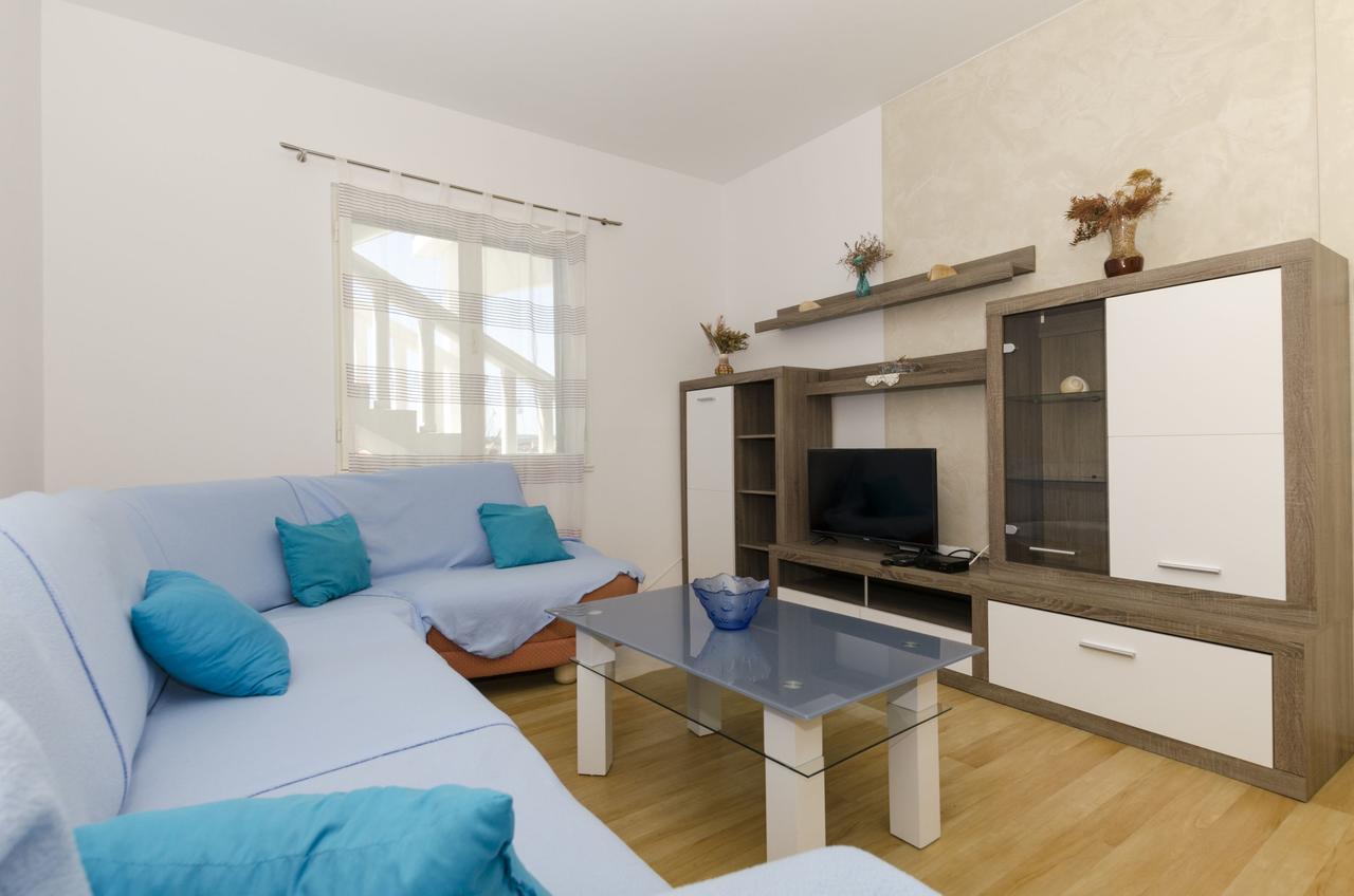 Apartments Olivera Рогозница Экстерьер фото
