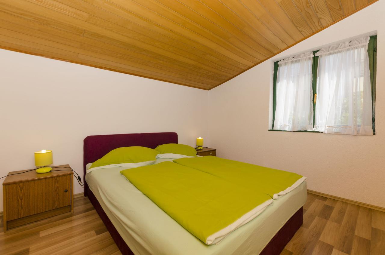 Apartments Olivera Рогозница Экстерьер фото